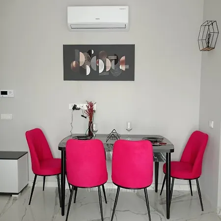 Flamingo - Stylish Near The Beach, In The Heart Of Alanya