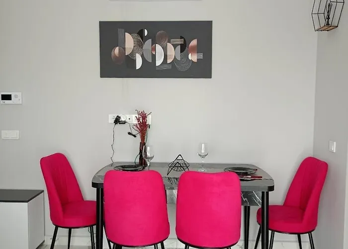 Flamingo - Stylish Near The Beach, In The Heart Of Alanya