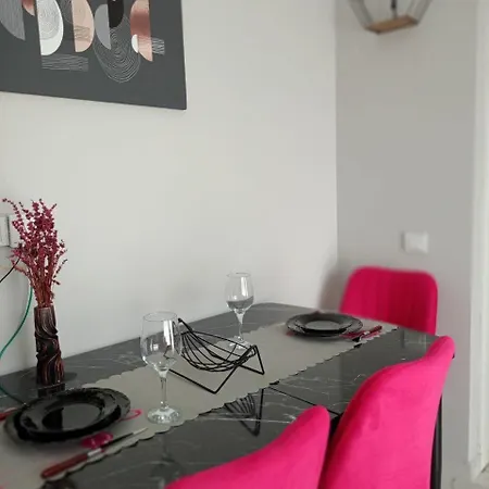 Apartmán Flamingo - Stylish Near The Beach, In The Heart Of