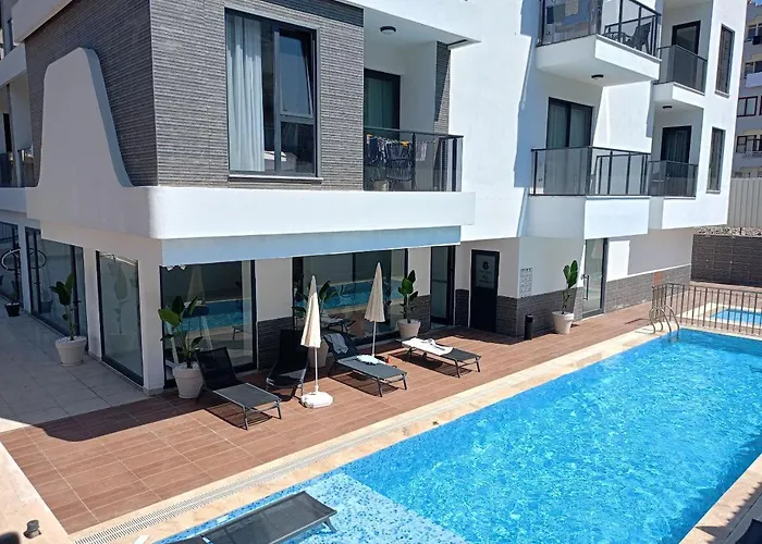 Flamingo - Stylish Near The Beach, In The Heart Of
